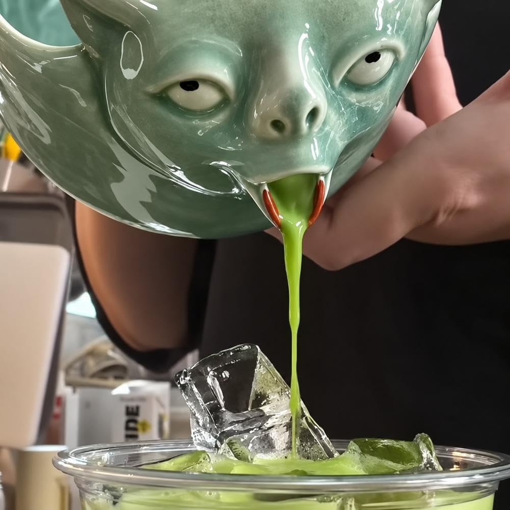 🤮Funny Puking Cat Matcha Bowl