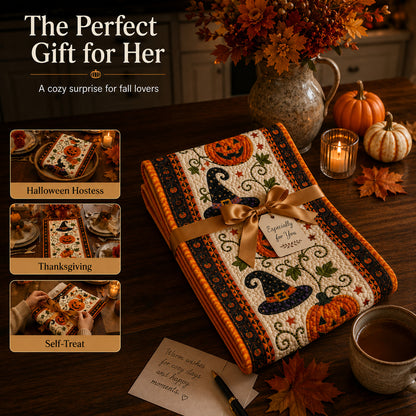 🎃 Quilted Halloween Table Runner – Pumpkin & Witch Hat Design