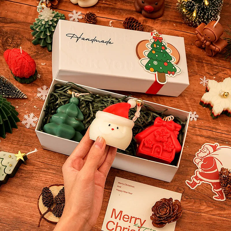 🎄 Handmade Christmas Scented Candle Gift Set | Adorable Christmas-themed candles—a perfect, ready-to-gift holiday treat.
