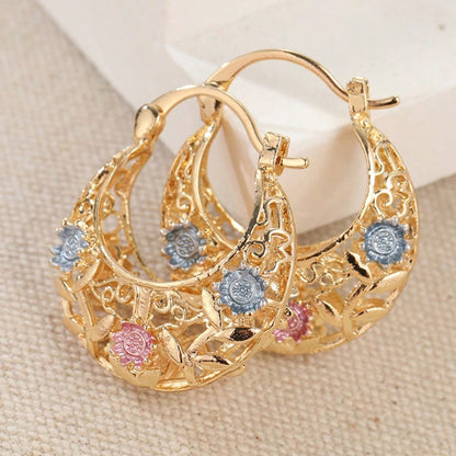 🌸 Vintage Filigree Floral Hoop Earrings