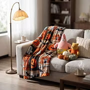 🎃Halloween Patchwork Flannel Throw Blanket – Soft, Cozy & Fade-Resistant