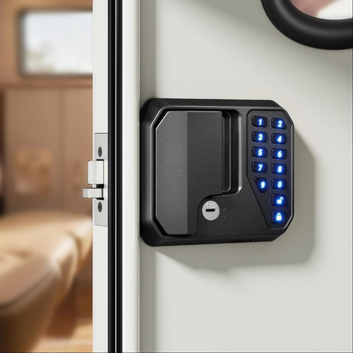 🚪Smart RV Door Lock——Keyless entry, supporting 100-foot Bluetooth app access, fingerprint recognition, remote control, and physical keys.
