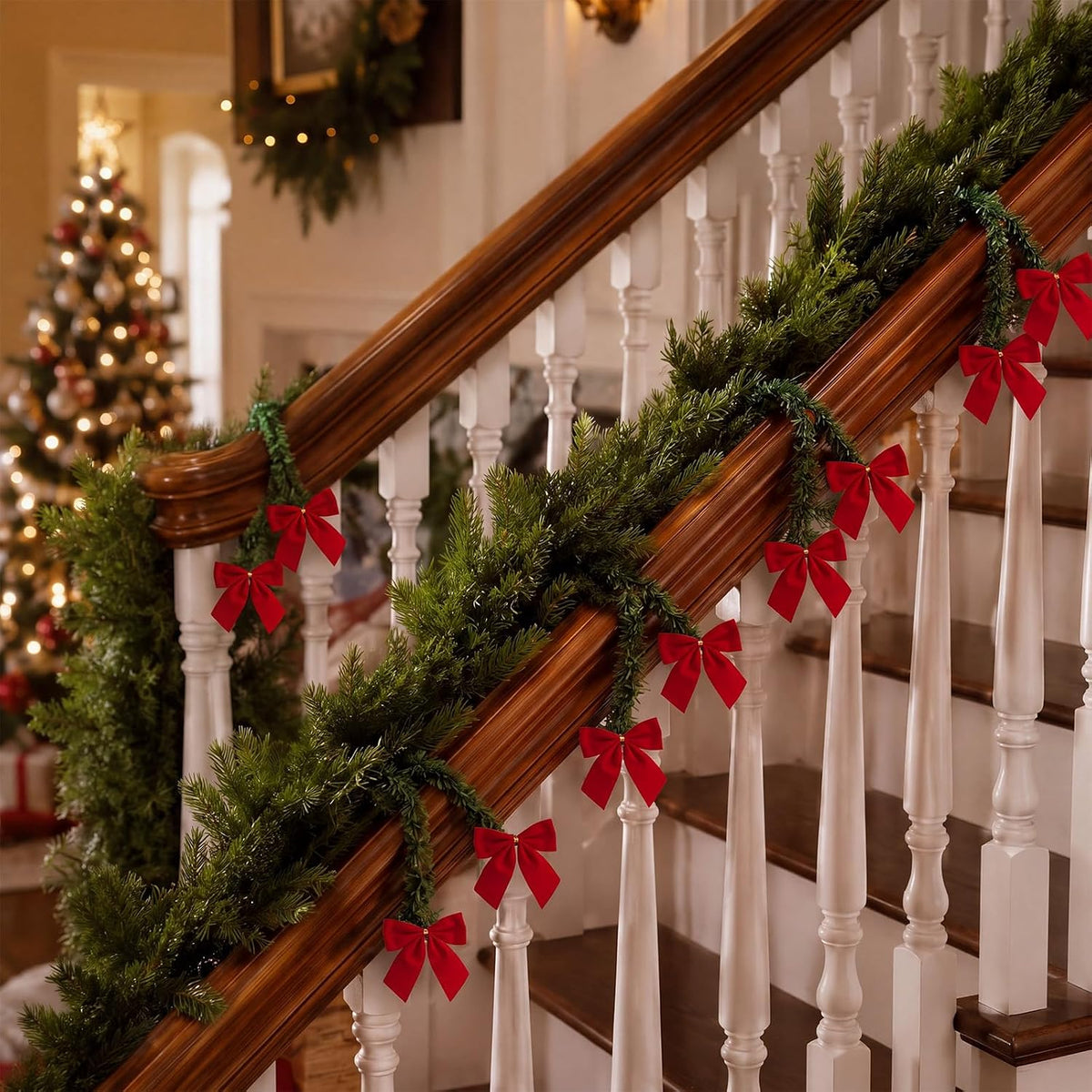 🎄30 Pcs Christmas Pine Garland with Red Velvet Bows