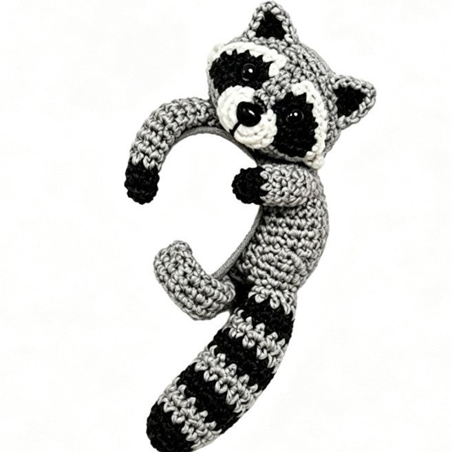 🐾 3D Hugging Animal Crochet Ear Cuff