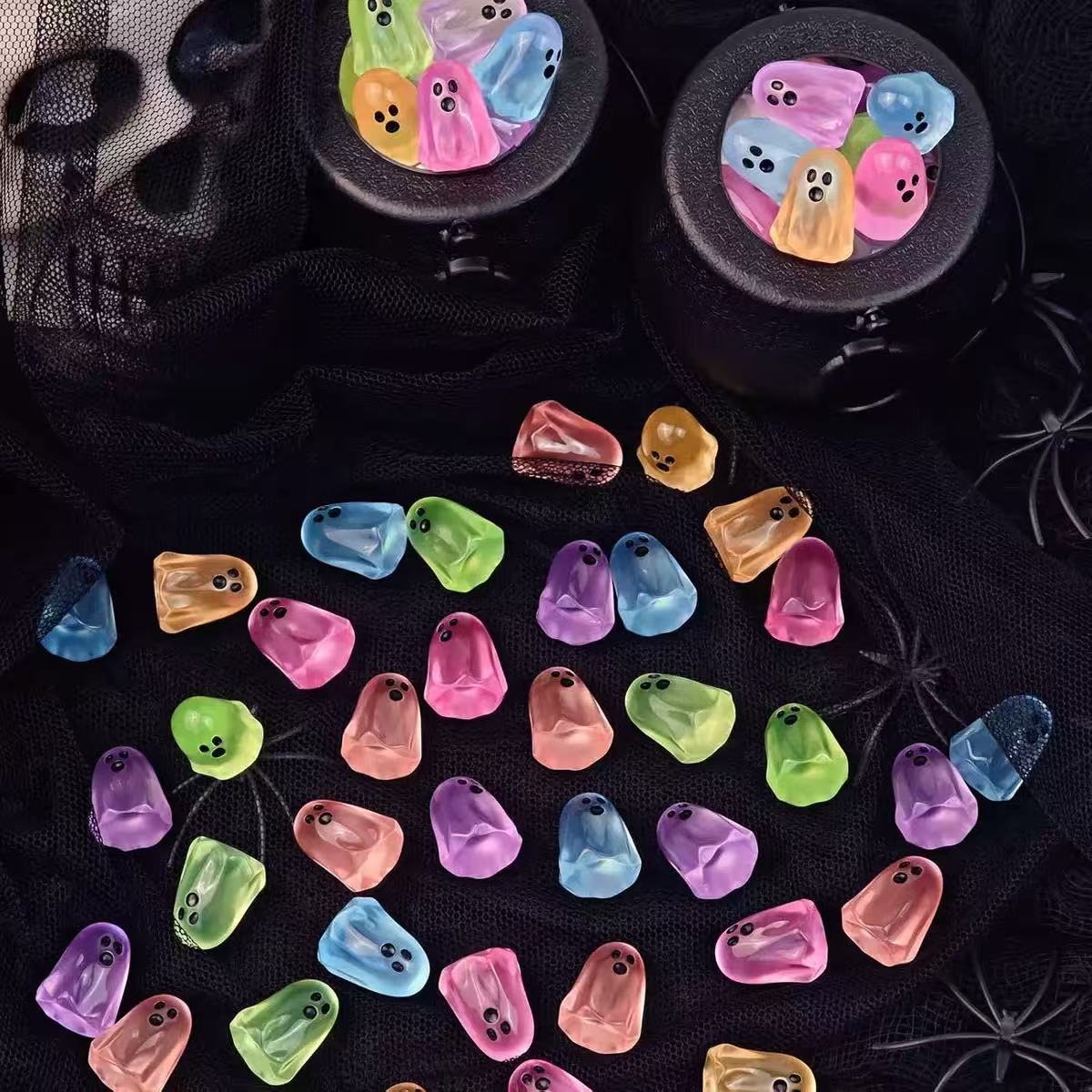 40PSC -Mini Resin Glow in the Dark Ghost Figurines|6 Colors, Glow in the Dark