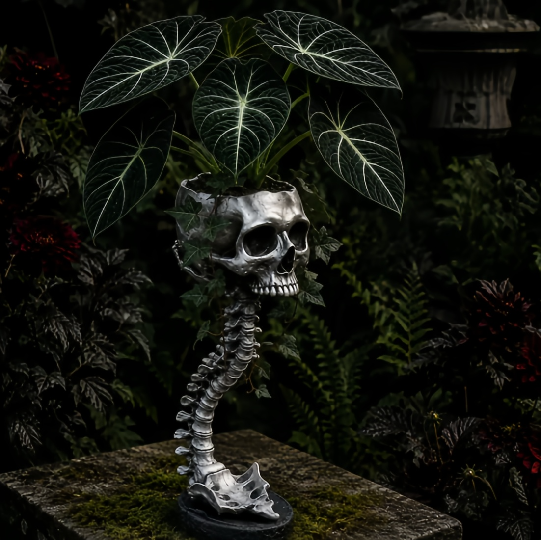 💀 🌿 Sculptured Skull Flowerpot