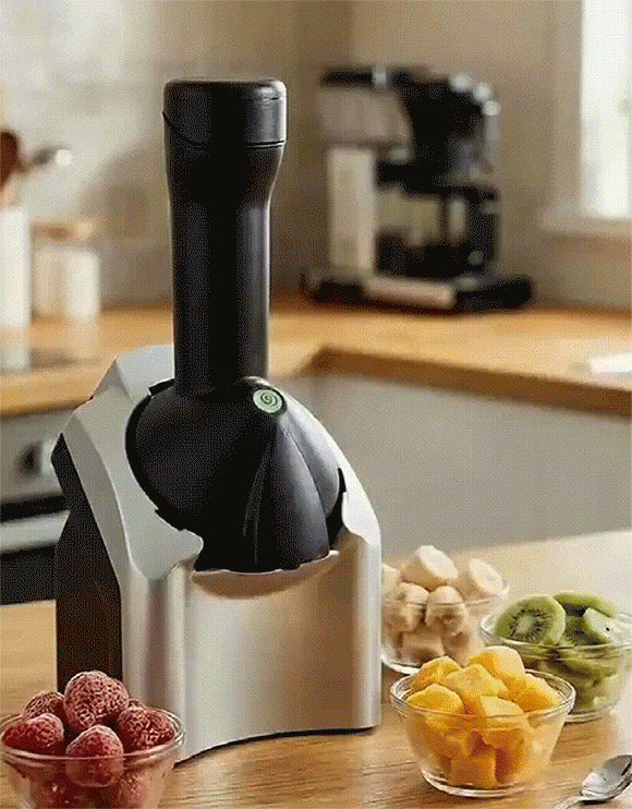 Fully automatic ice cream machine, homemade ice cream at the touch of a button – guaranteed without errors