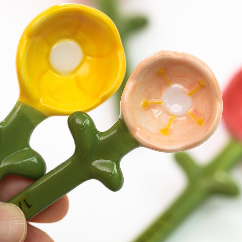 🌸 Ceramic Flower Measuring Spoons Set – Cute Nesting Design with Decorative Pot, 4 Sizes for Baking & Cooking